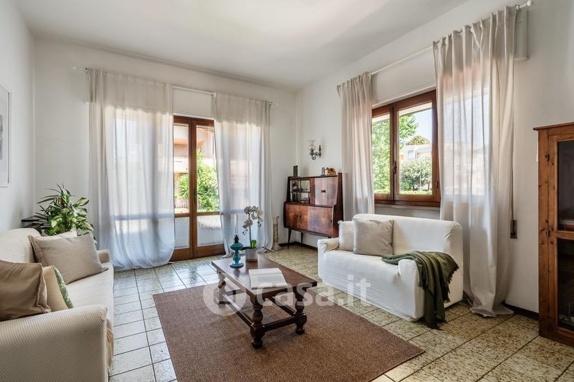 Villa in Via degli Ontani 48 — foto 13 di 34