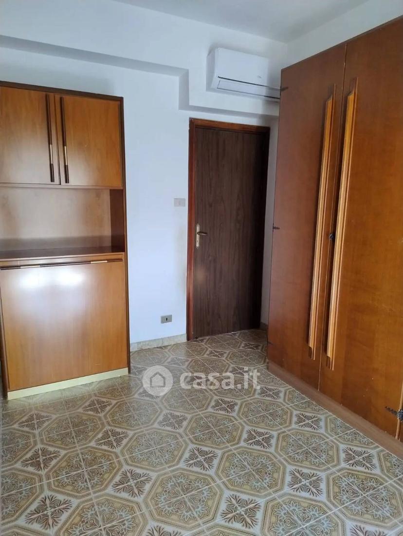 Trilocale in Via Lussemburgo — foto 15 di 18
