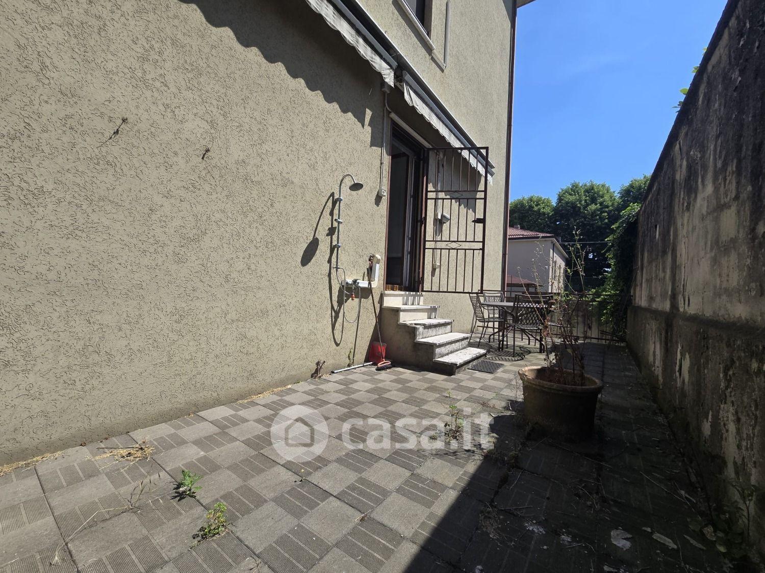 Trilocale in Via Tortona