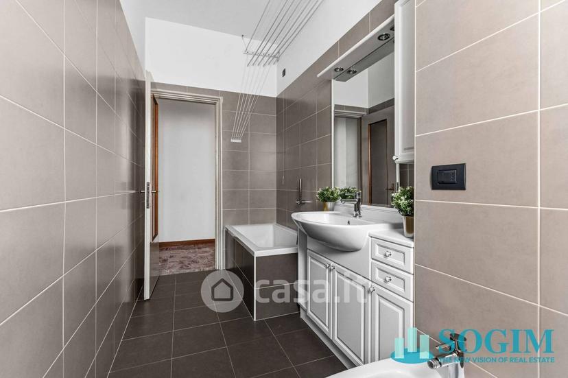 Trilocale in Via Fratelli di Dio 182 — foto 16 di 41