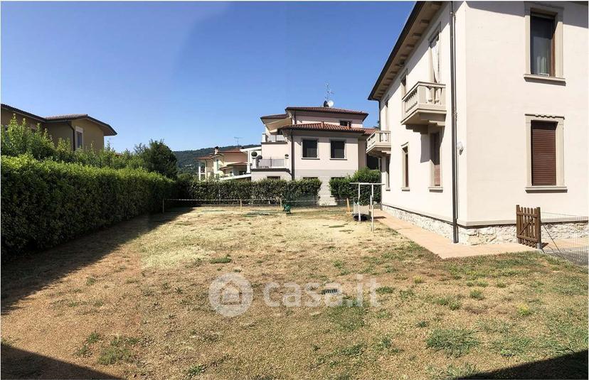 Villa in Via IV Novembre — foto 11 di 60