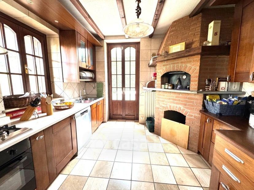 Villa in Via Giacomo Puccini 3 — foto 15 di 50