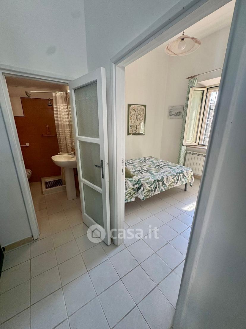Villa in Via Appia 104 /200 — foto 27 di 136