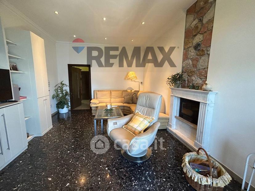 Villa in Via Lavesino — foto 40 di 45