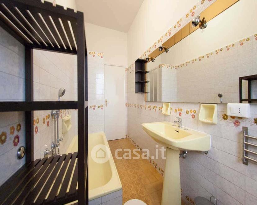 Stanza in Via Benedetto Marcello 23 — foto 13 di 29