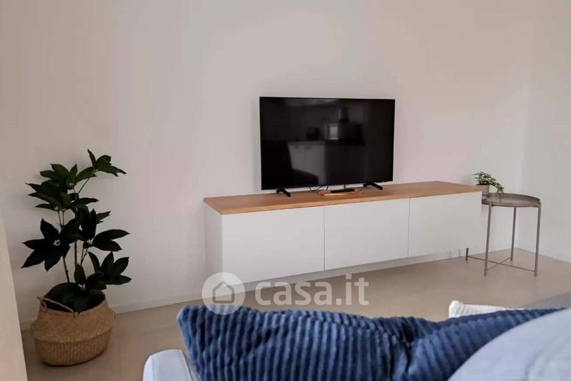 Bilocale in Via Bellinzona 52 — foto 20 di 20
