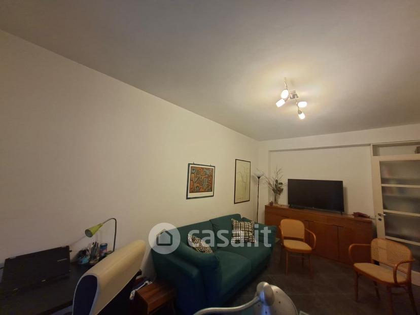 Trilocale in Via Martiri di Bellona 14 — foto 7 di 30