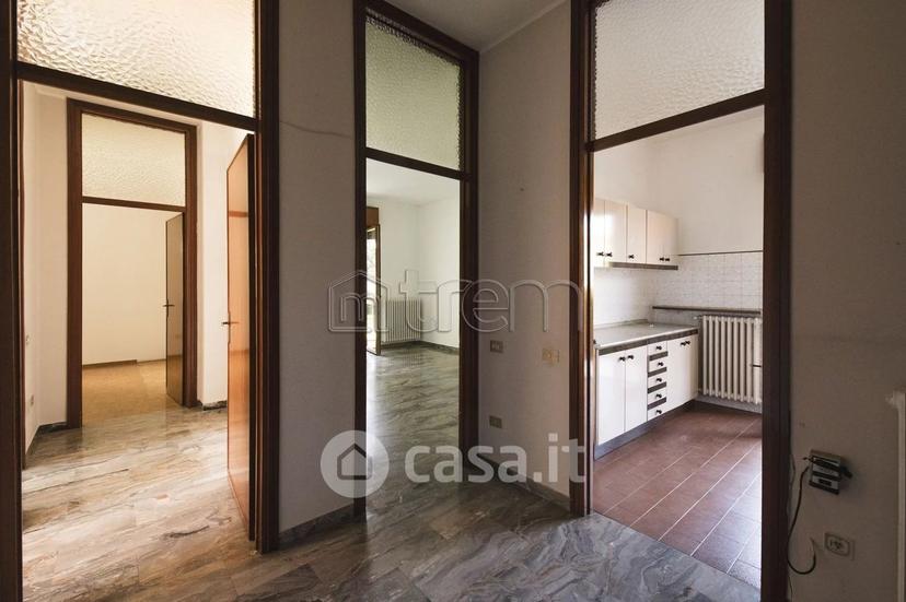 Trilocale in Via Pace 7 — foto 23 di 33