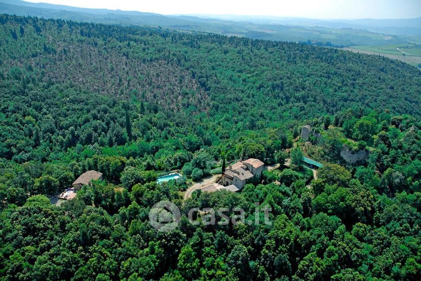 Villa in Strada Senza Nome 53011 — foto 11 di 45