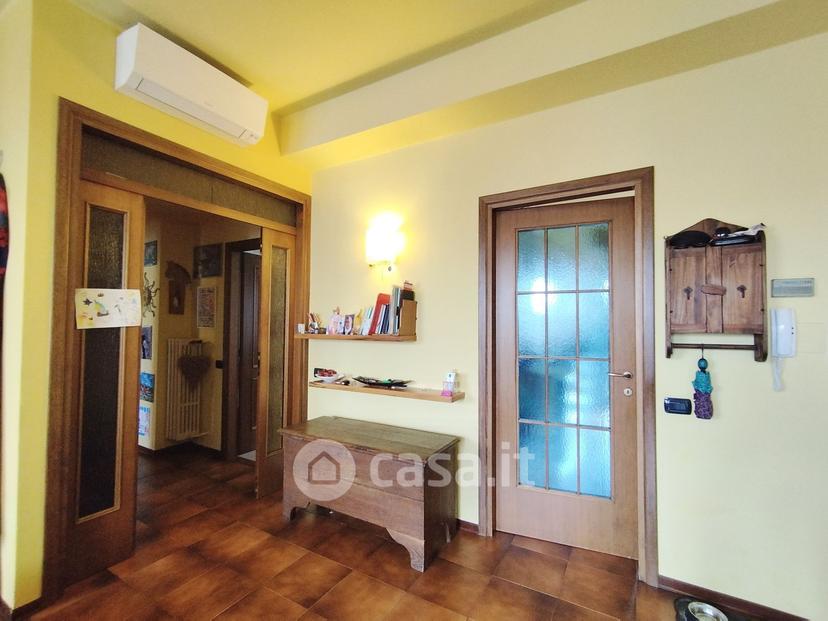 Trilocale in Via Volturno — foto 25 di 35