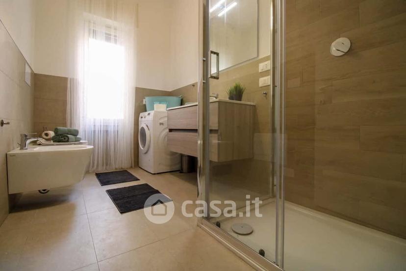 Stanza in Via Alessandro Manzoni 22 — foto 15 di 21