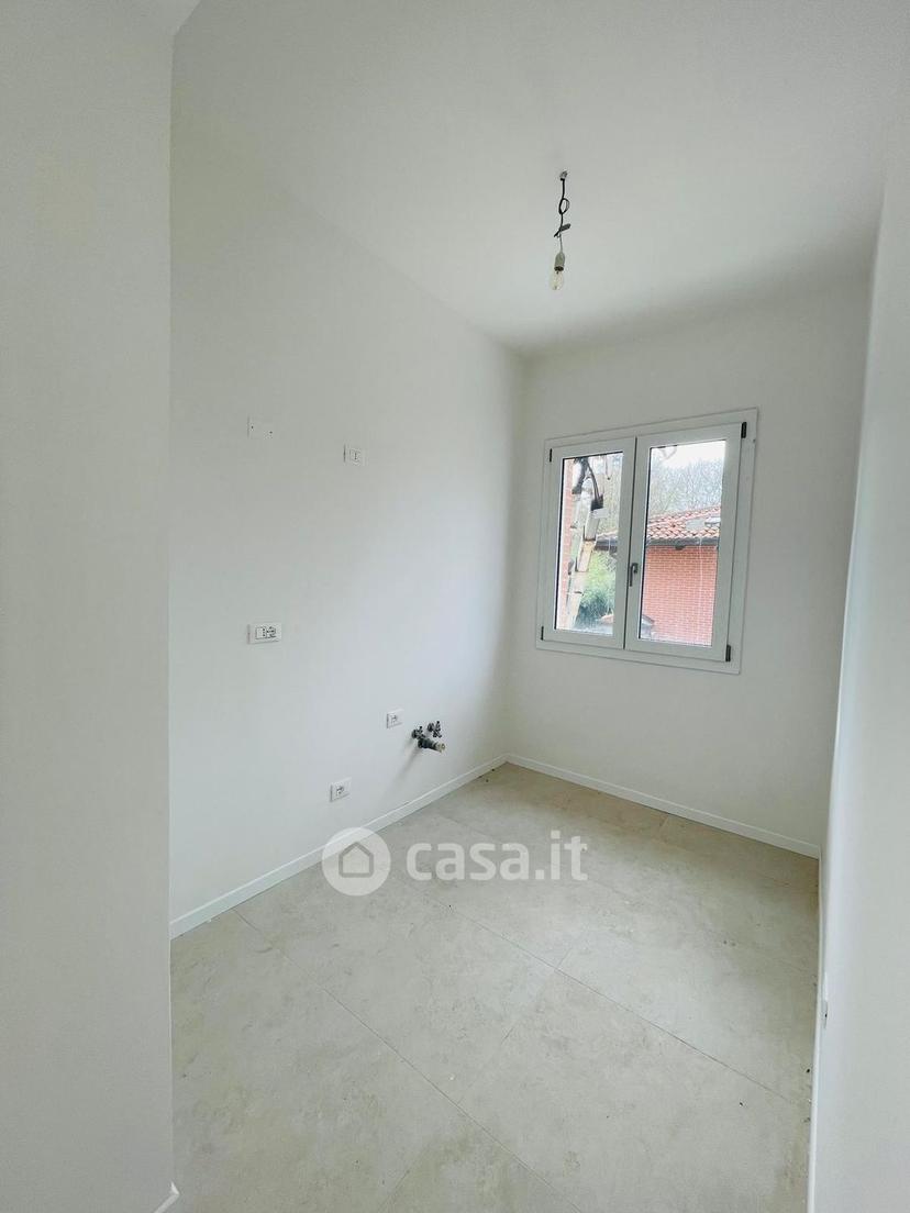 Quadrilocale in Via della Libertà 4 — foto 8 di 27