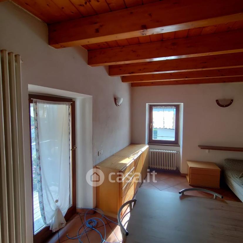 Trilocale in Via Gireglio 33 — foto 22 di 25