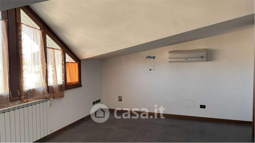 Appartamento in Via Quarterone 18 — foto 23 di 25