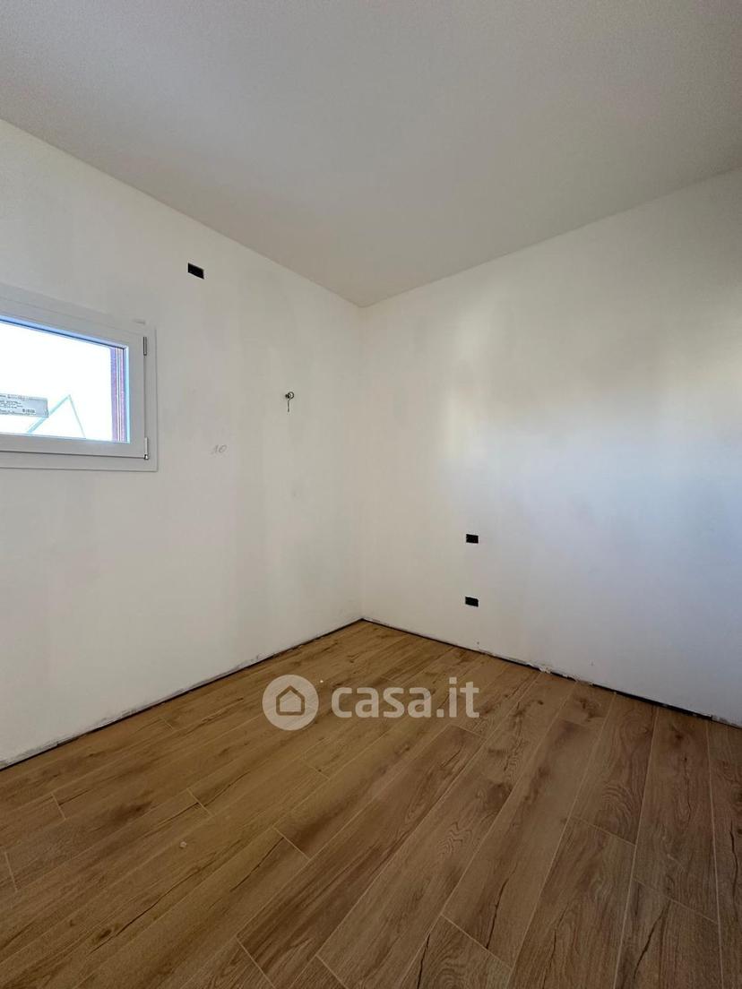 Trilocale in Via Ernest Hemingway — foto 22 di 29