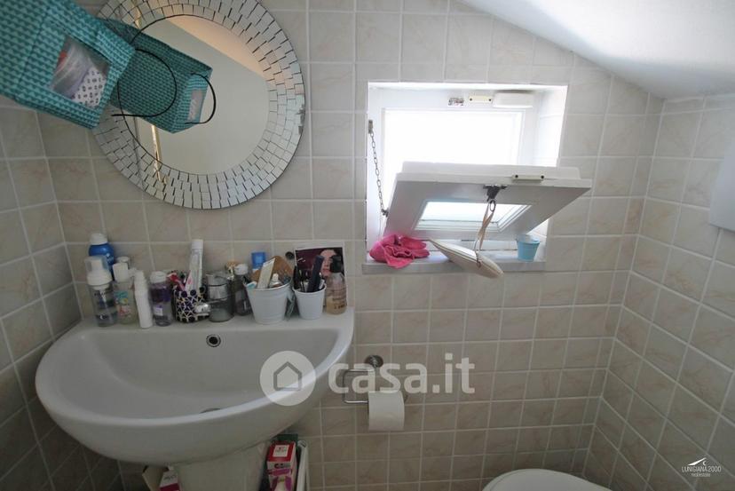 Villa in Viale Monzoni 19 — foto 26 di 44