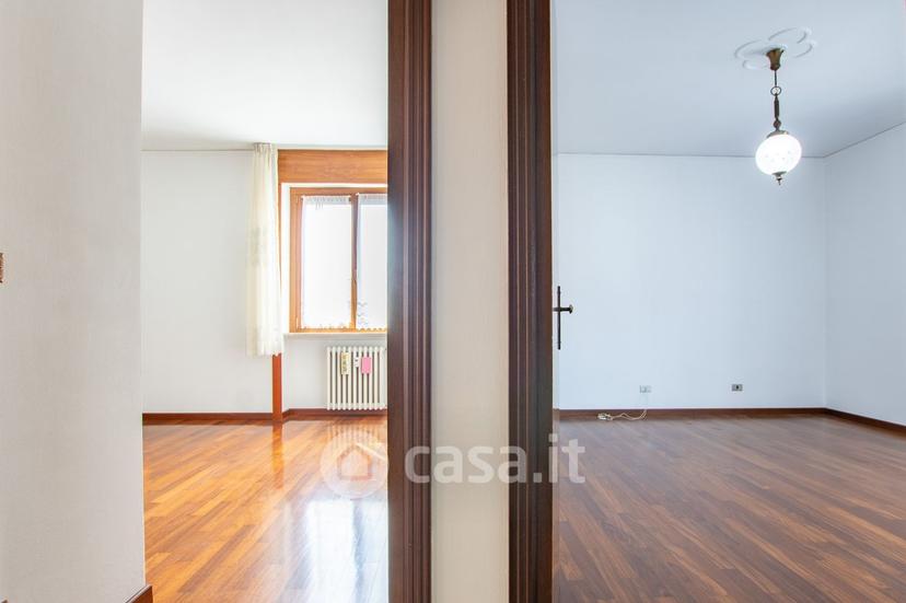 Quadrilocale in Via Corno d'Aquilio 15 — foto 21 di 44