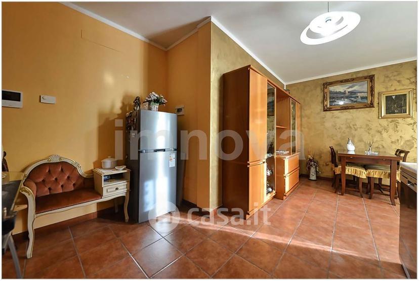 Trilocale in Viale Italia 17 — foto 17 di 24