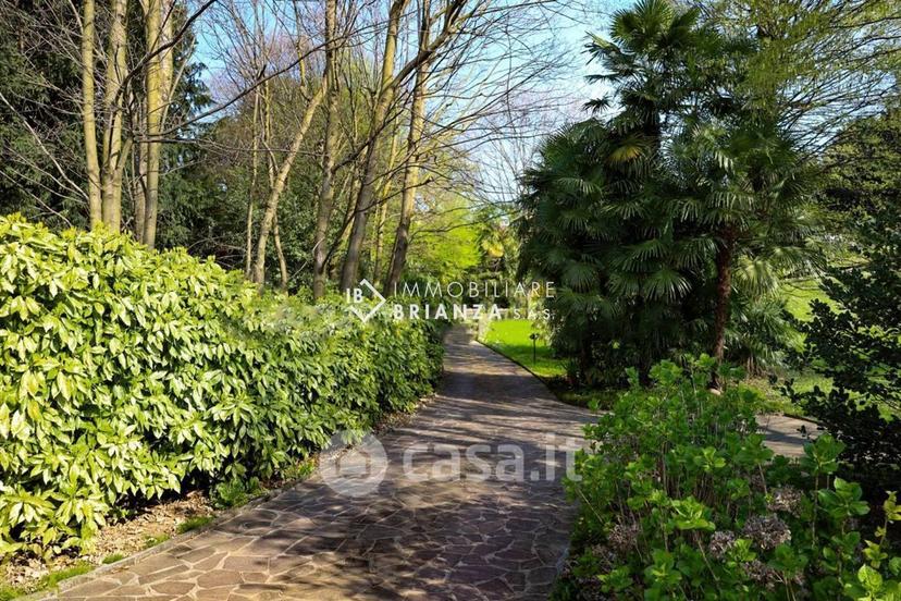 Villa in Viale John E Robert Kennedy — foto 16 di 34