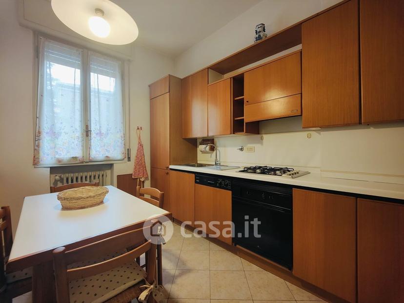 Stanza in Via Roberto Vittorangeli 9 — foto 4 di 6