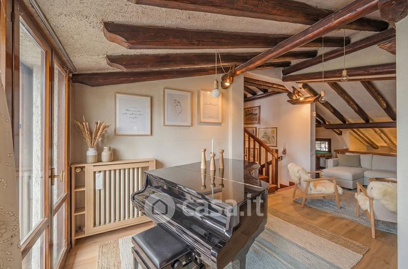 Villa in Via Scapacchiò — foto 19 di 21