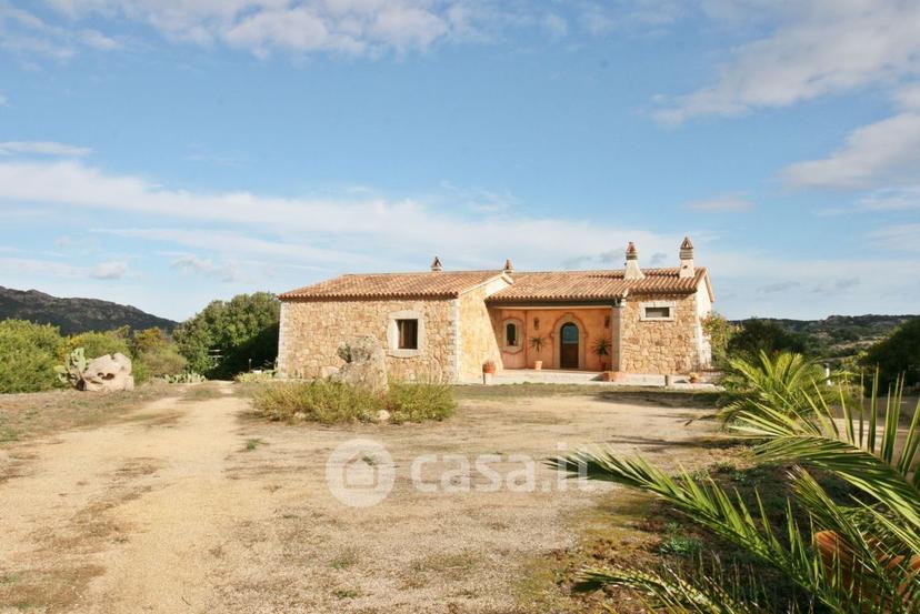 Villa in Via Leonardo da Vinci 25 — foto 7 di 24