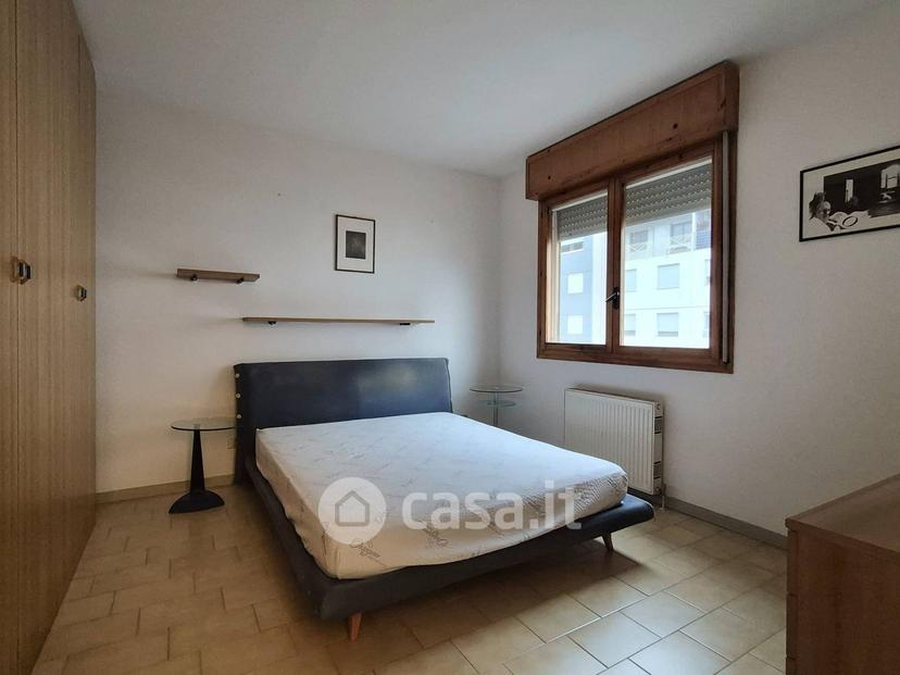 Bilocale in Via Vasco Zappaterra 36 — foto 25 di 40