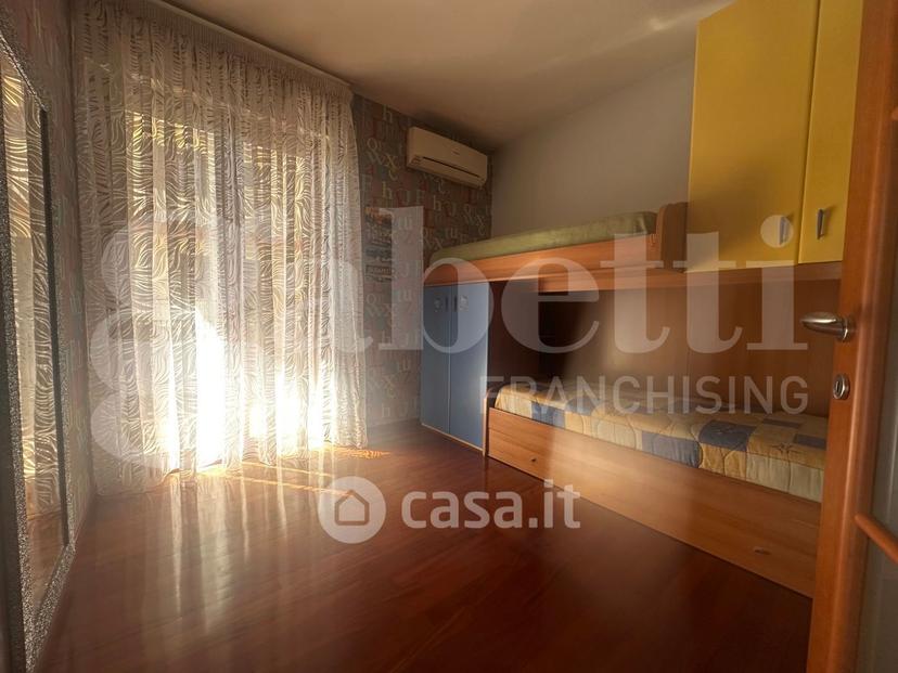 Villa in Via Benvenuto Cellini 9 — foto 24 di 30