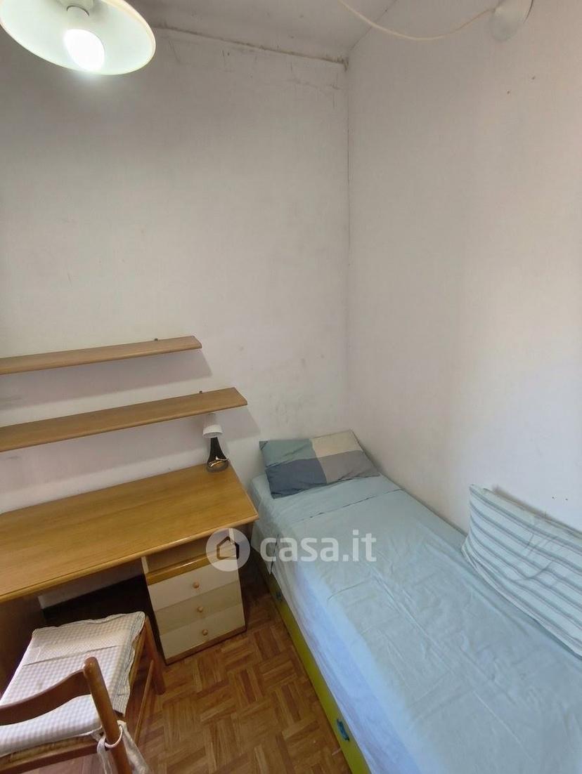 Stanza in Via Gino Tommasi — foto 7 di 10