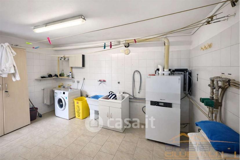 Villa in Via Marco Polo 10 — foto 23 di 40