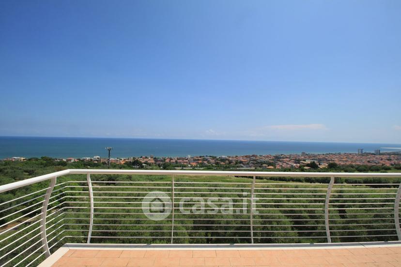 Villa in Contrada San Silvestro — foto 26 di 45