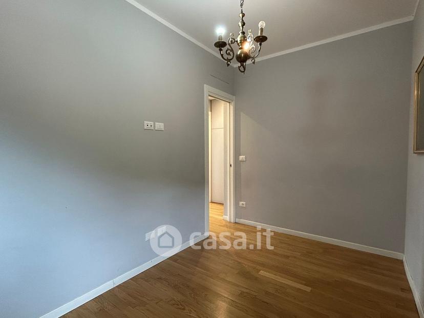 Trilocale in Via Filippo Airaldi — foto 5 di 15