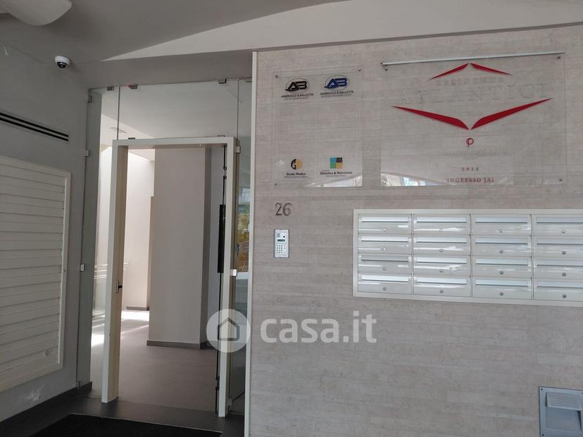 Bilocale in Viale Atlantici — foto 33 di 33