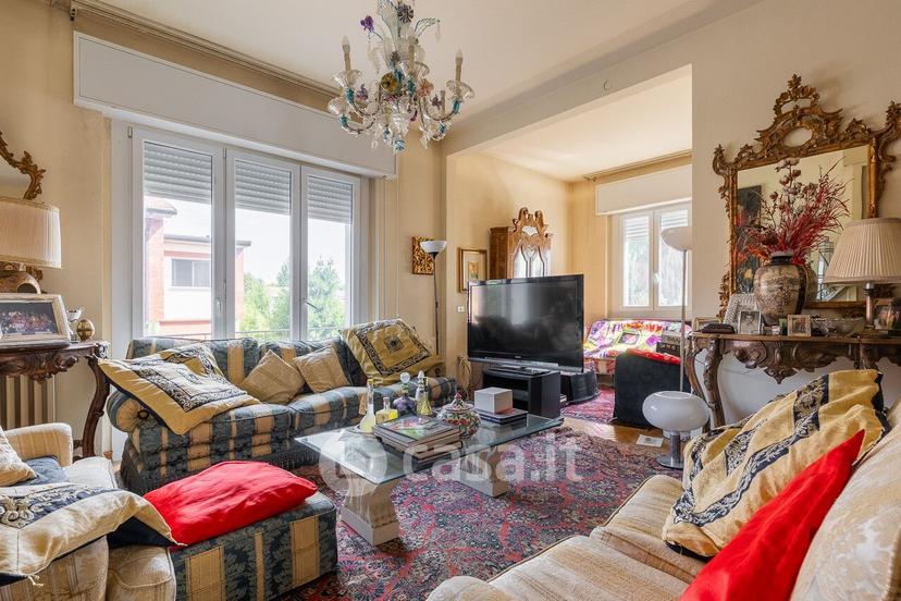 Villa in Via Circondario Sud 10 — foto 9 di 22