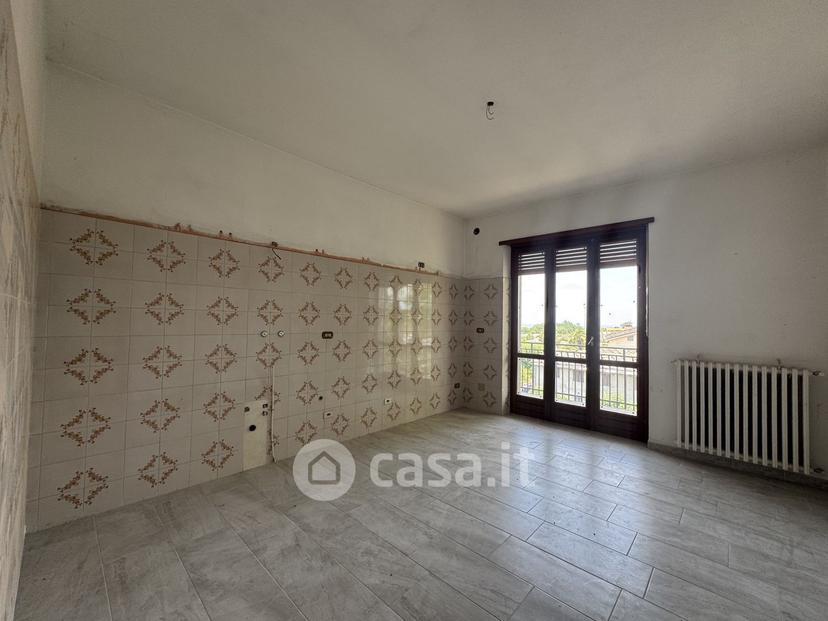 Quadrilocale in Via Cavour 8 — foto 12 di 35