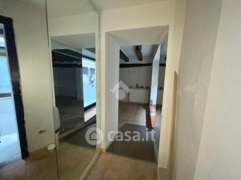 Trilocale in Via Valenzasca 4 — foto 6 di 24