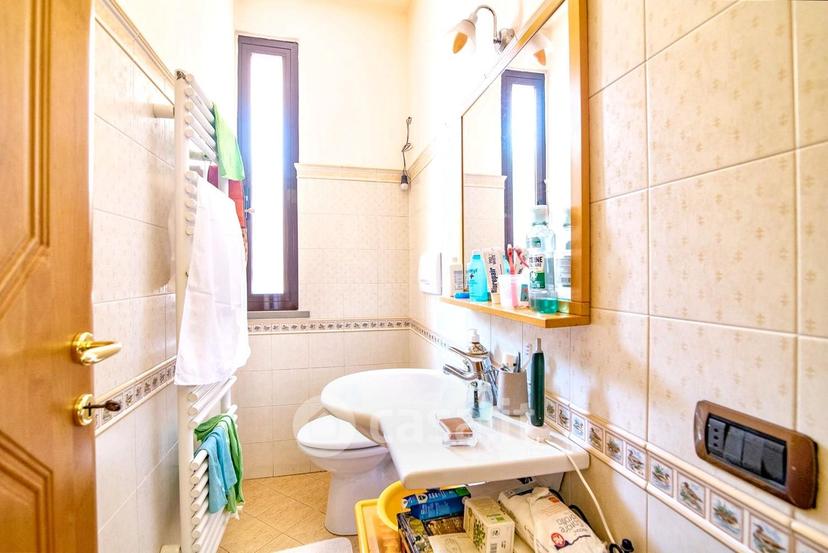 Villa in Via Fratelli Vigorelli — foto 43 di 54