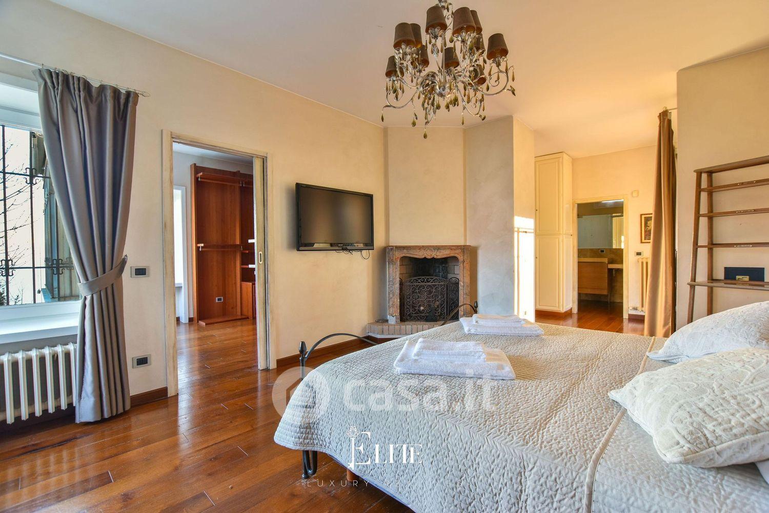 Villa in Via Moncalvo 15