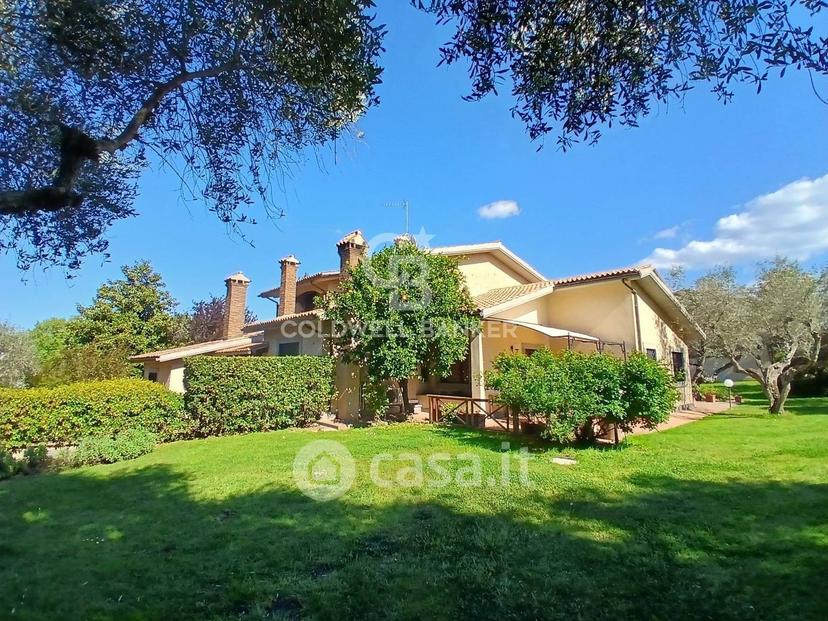 Villa in Strada Cassia Sud — foto 67 di 77