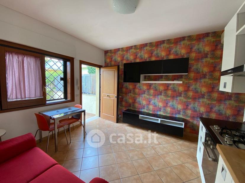 Bilocale in Viale 1º Maggio 86