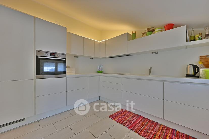 Trilocale in Via Indro Montanelli — foto 8 di 31