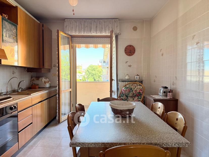 Quadrilocale in Giulio Pastore 13 — foto 29 di 42