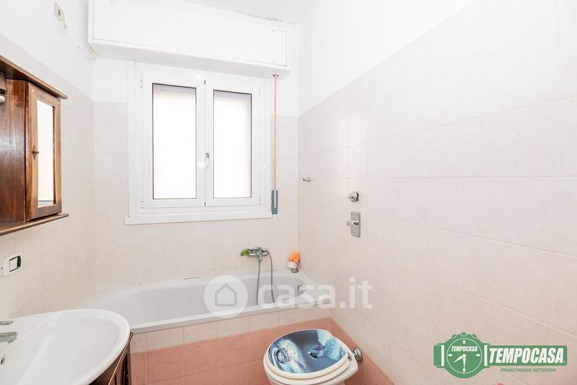 Bilocale in Via dei Pini 11 — foto 2 di 23