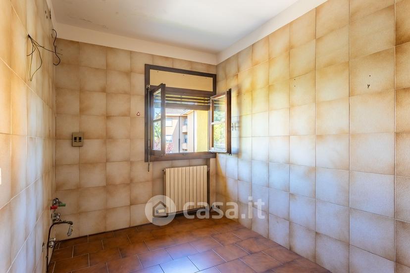 Trilocale in Via Ugo Foscolo 12 — foto 4 di 41