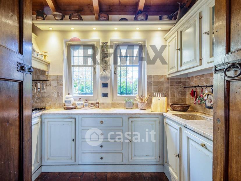 Villa in Via delle Monache — foto 20 di 42