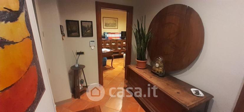 Villa in Strada Cocconito 6 — foto 18 di 34