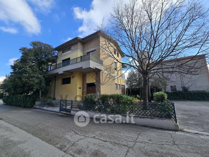 Quadrilocale in Via San Michele Arcangelo 10 — foto 25 di 48