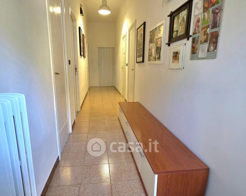 Quadrilocale in Via Toma 19 — foto 5 di 39