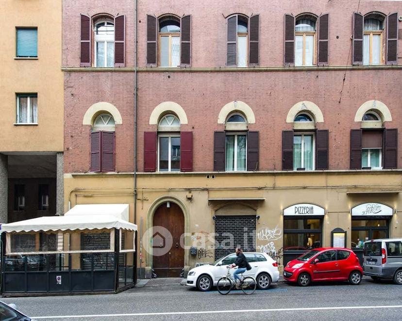 Stanza in Via del Borgo di San Pietro 59 — foto 3 di 20