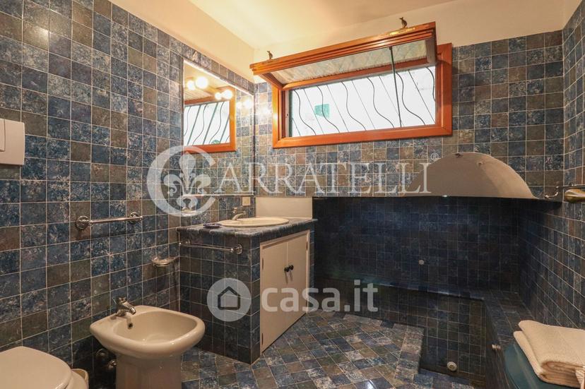Villa in Via delle Batterie 8 — foto 4 di 53